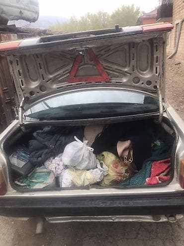 ларго продаю: Audi 100: 1989 г., Седан — 1