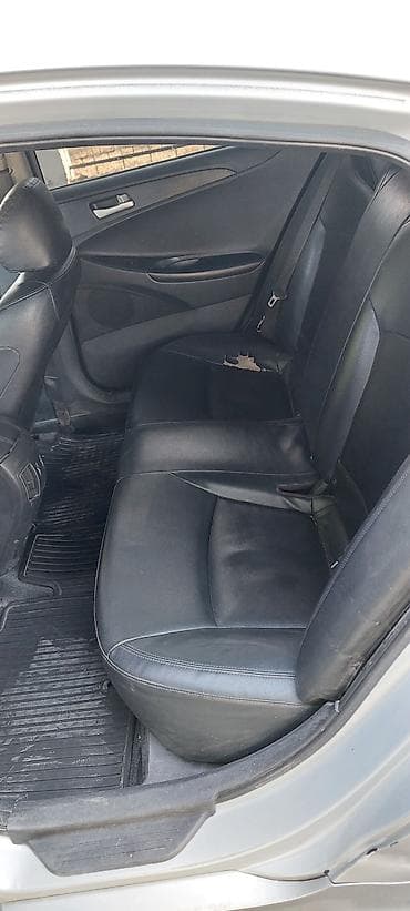 саната жолтый: Hyundai Sonata: 2010 г., 2 л, Автомат, Газ, Седан — 7