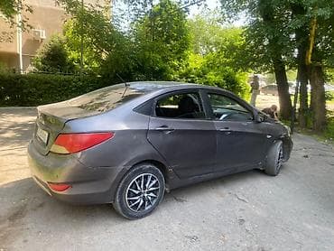 срочно сегодня: Hyundai Accent: 2013 г., 1.6 л, Автомат, Бензин, Седан — 5