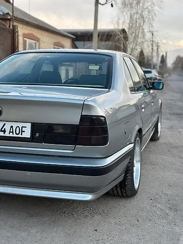 Транспорт: BMW 5 series: 1989 г., 3.1 л, Ручные, Седан — 5
