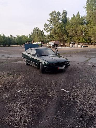 купить автомобильный насос: BMW : 1990 г., 1.8 л, Механика, Бензин — 2