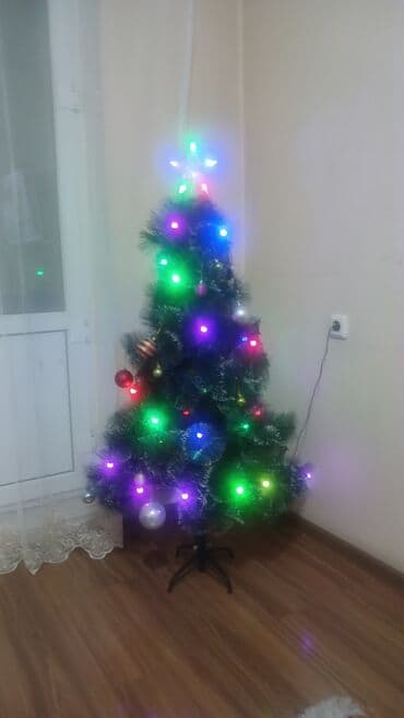 заказать ёлку: Искусственная новогодняя ёлка с украшениями и подсветкой. - Высота — 4