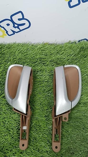 Porsche Cayenne 955, внутренние ручки передних дверей.
Цена за штуку