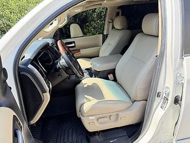 114: Toyota Sequoia: 2019 г., 5.7 л, Автомат, Бензин, Внедорожник — 6