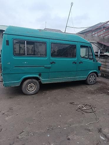 а 210: Mercedes-Benz Спринтер: 1985 г. — 1