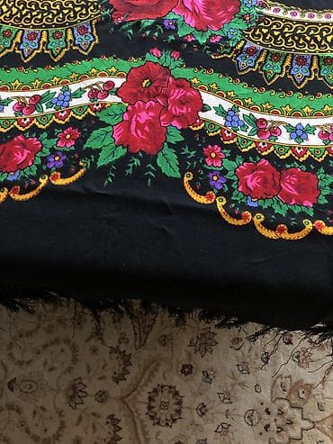 Продаю Японский -СССР платок,натуральный шерсть 100%, /смотрите at lalafo.kg Продаю Японский -СССР платок,натуральный шерсть 100%, /смотрите