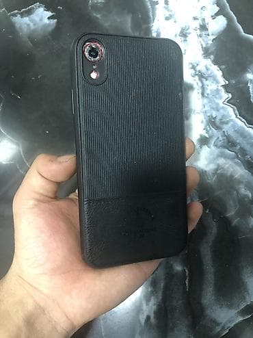 сломанные телефон: IPhone Xr — 3