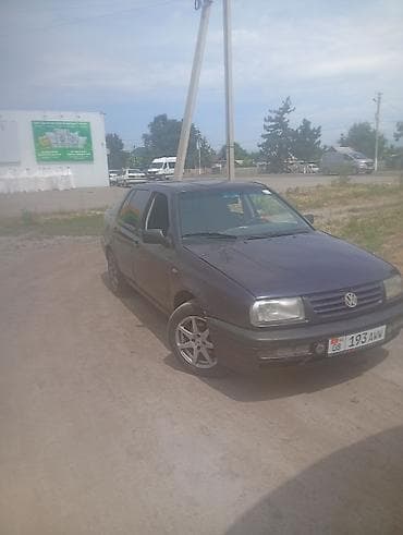 xc 90: Volkswagen Vento: 1996 г., 1.8 л, Механика, Бензин, Седан — 2