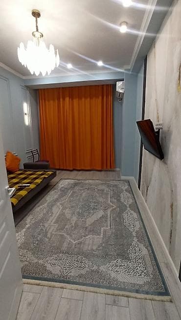 кабинет салона красоты: 37 м², С мебелью — 2