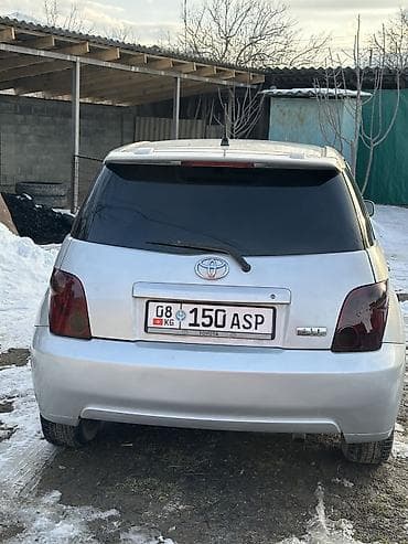 xedos 9: Toyota Ist: 2003 г., 1.5 л, Автомат, Бензин, Хэтчбэк — 2