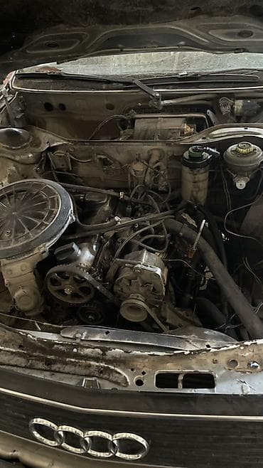 продам мот: Двигатель Audi (подкапотное пространство показано на фото) - — 1