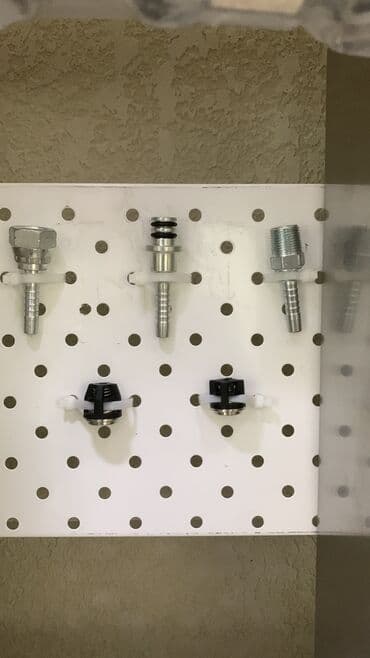 мойка волос: Фитинги для шлангов. 📍Адрес: Аламединский базар, Семена Буденного — 1