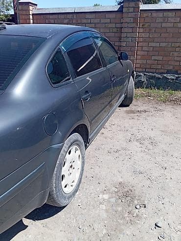 2 9 тди: Volkswagen Passat: 1999 г., 2.5 л, Кол менен иштөөчү, Дизель, Седан — 3