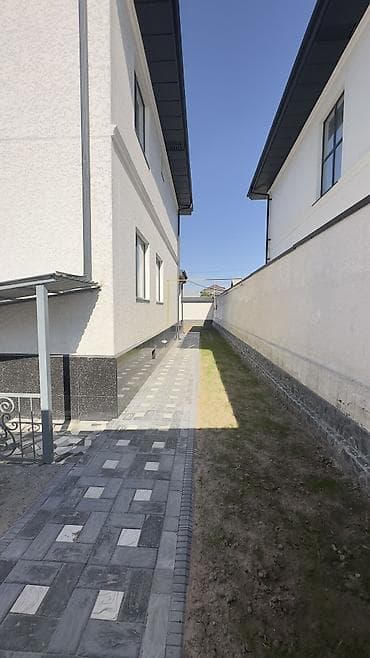 сарай купить: 🏡 Продается новый двухэтажный дом в ж/м Ак-Ордо 📍 Отличное — 2