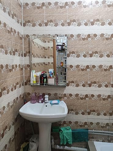 настольное зеркало: Срочно кызыл аскерден 2комната прихожкасы менен квартира берилет душ — 3