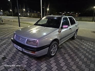 Volkswagen Vento: 1993 г., Механика, Седан