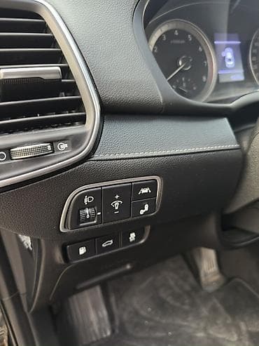 автомобиль смарт: Hyundai Grandeur: 2019 г., 2.4 л, Автомат, Бензин, Седан — 10