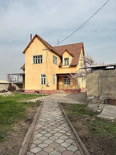 Дома: 🏡 Продаётся 2-этажный дом в элитном районе Киргизия-1! ✨ Отличное — 2