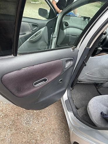 витиз тайота: Toyota Vitz: 1999 г., 0.1 л, Автомат, Бензин, Хэтчбэк — 9