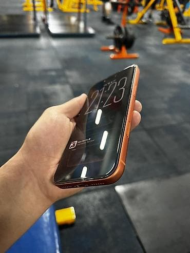 a55 5g: IPhone 17 Pro Max, Б/у, 1 ТБ, Оранжевый, Кабель, Коробка, 100 % — 4