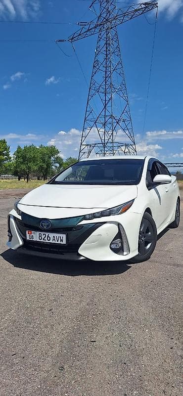 электромобиль лабо: Toyota Prius: 2017 г., 1.8 л, Автомат, Гибрид, Хэтчбэк — 1