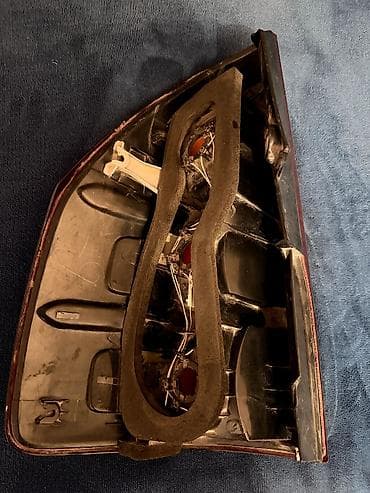 Глушители: Продается задний фонарь (правый) на Lexus' gx470 ориентировочно 5год — 3