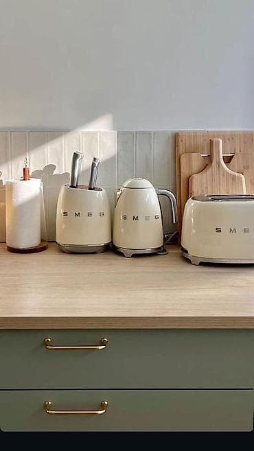 Набор кухонной техники SMEG, цвет кремовый (ретро-стиль 50’s Style): - lalafo.kg да Набор кухонной техники SMEG, цвет кремовый (ретро-стиль 50’s Style): -