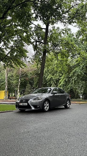 Lexus IS: 2014 г., 2.5 л, Гибрид, Седан