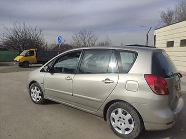 марк 2 2004: Toyota Corolla: 2002 г., 1.8 л, Механика, Бензин, Минивэн — 8