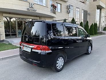 Honda Stepwgn: 2006 г., 2 л, Автомат, Бензин, Минивэн — 3