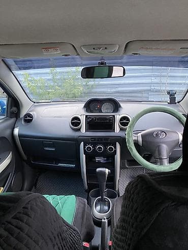хетчбек: Toyota Ist: 2003 г., 1.3 л, Автомат, Хэтчбэк — 6