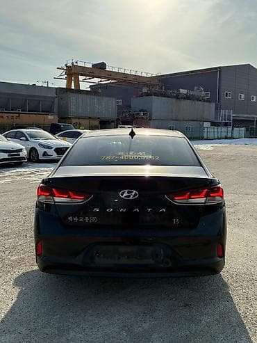lexsus es: Hyundai Sonata: 2021 г., Седан — 6