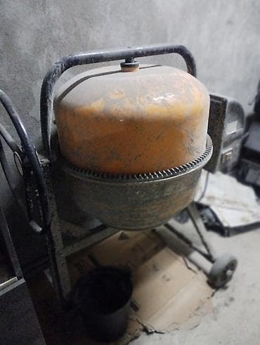 Үй жана бакча: Бетон аралаштыргыч Гравитациялык, Орто (150 - 300 л) — 2