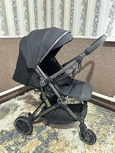 Прогулочная коляска, чёрная - Лёгкая складная рама с амортизацией на — 1