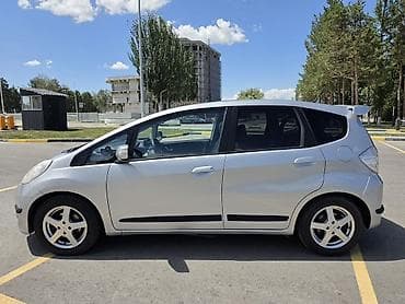 Транспорт: Honda Jazz: 2011 г., 1.3 л, Вариатор, Гибрид, Хэтчбэк — 3