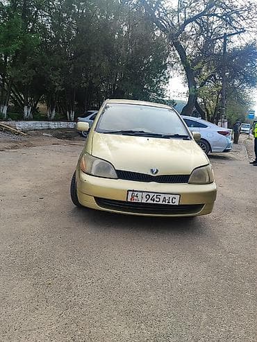 Toyota Platz: 2000 г., 1 л, Автомат, Бензин, Седан