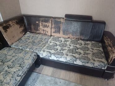 Бурчу бар дивандар: Бурчу бар диван, Жастыктар менен — 1