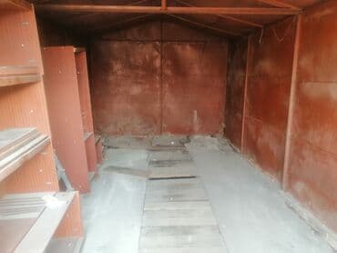 пластиковая тара в бишкеке: 18 м², Металлический | Смотровая яма, Охрана, Подвал, погреб — 2