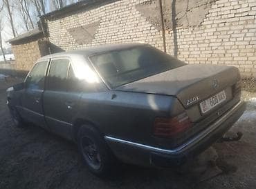 Mercedes-Benz W124: 1992 г., 2.3 л, Седан