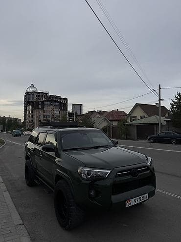 id 4: Toyota 4Runner: 2021 г., 4 л, Бензин, Внедорожник — 2