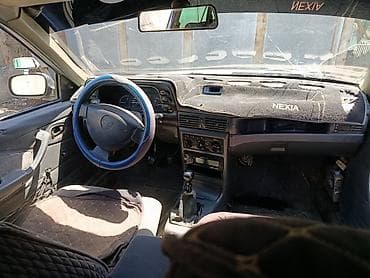два авто: Daewoo Nexia: 2008 г., 1.5 л, Седан — 5