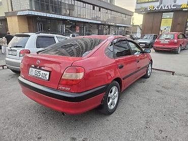 таеиа ист: Toyota Avensis: 2001 г., 1.8 л, Автомат, Бензин, Хэтчбэк — 5