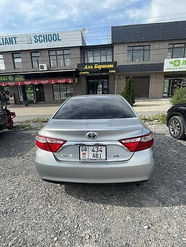 gac aion v: Toyota Camry: 2017 г., 2.5 л, Автомат, Гибрид, Седан — 3