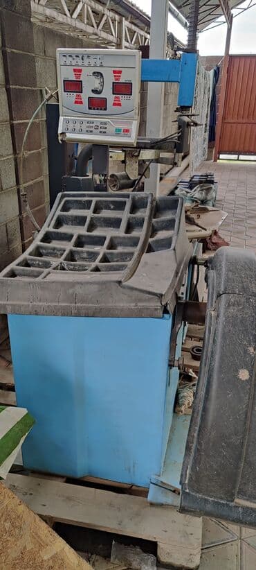 бакту долонотуу: Продаю шиномонтажное оборудование:Балансировочное и разбортовочное — 3