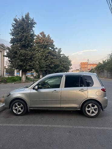 Mazda: Mazda Demio: 2004 г., 1.5 л, Автомат, Бензин, Хэтчбэк — 2