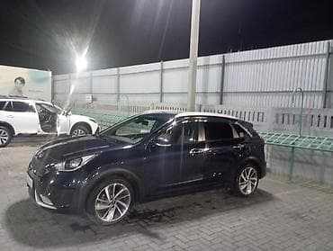 philips xenium w6500: Центральная консоль Kia 2017 г., Б/у — 10