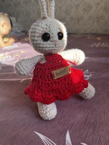 пушистый белый зайчик: Вязаная игрушка «Зайчонок» - Ручная работа в технике амигуруми - — 4