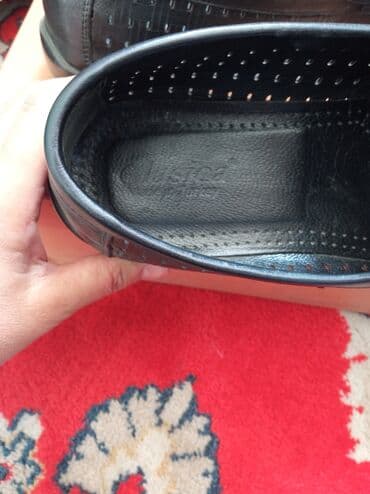брендовые мужские спортивные костюмы из турции: Мужские туфли, 43, Б/у, цвет - Черный, Бесплатная доставка, Самовывоз, Платная доставка — 3