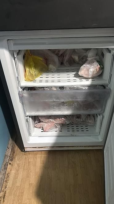 poco m2: Холодильник Beko, Б/у, Двухкамерный, Total no frost — 3