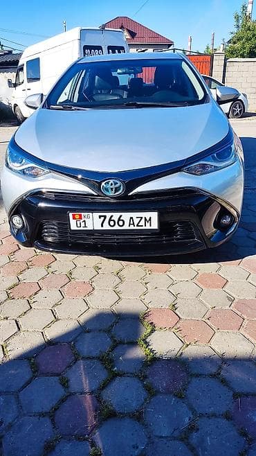 Toyota Levin: 2019 г., 1.8 л, Робот, Гибрид, Седан